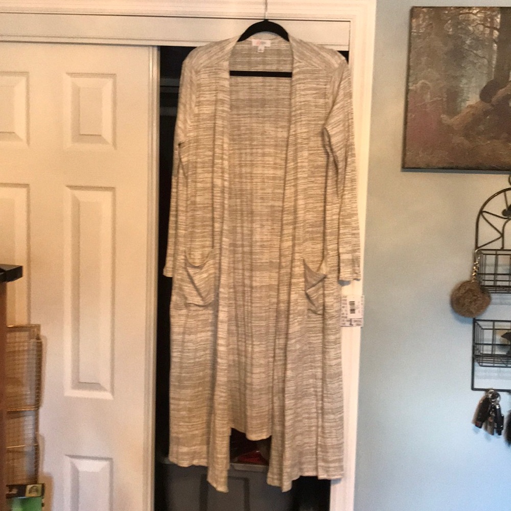 LuLaRoe L Sarah